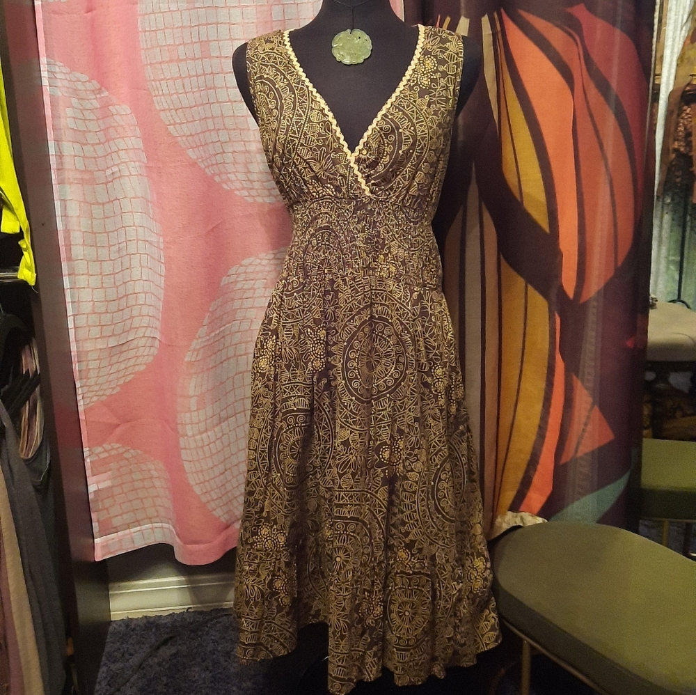 BOHO VINTAGE SUN DRESS SIZE MEDIUM